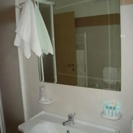 San Luca 3* רוסאנו