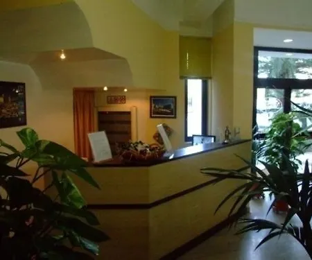 Hotel San Luca Rossano